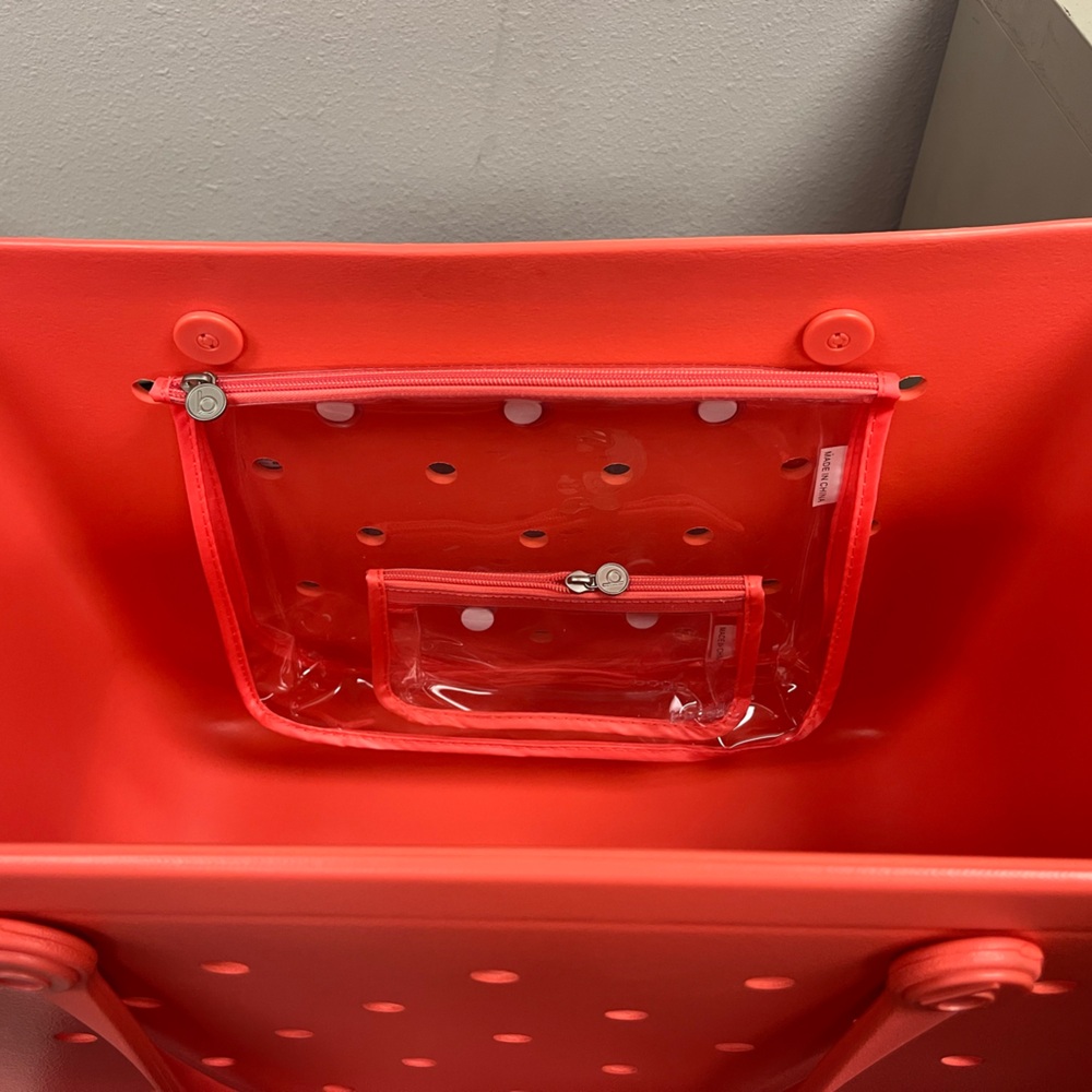 BOGG BAG Coral Tote Set with Perforated Design - Picture 5 of 14